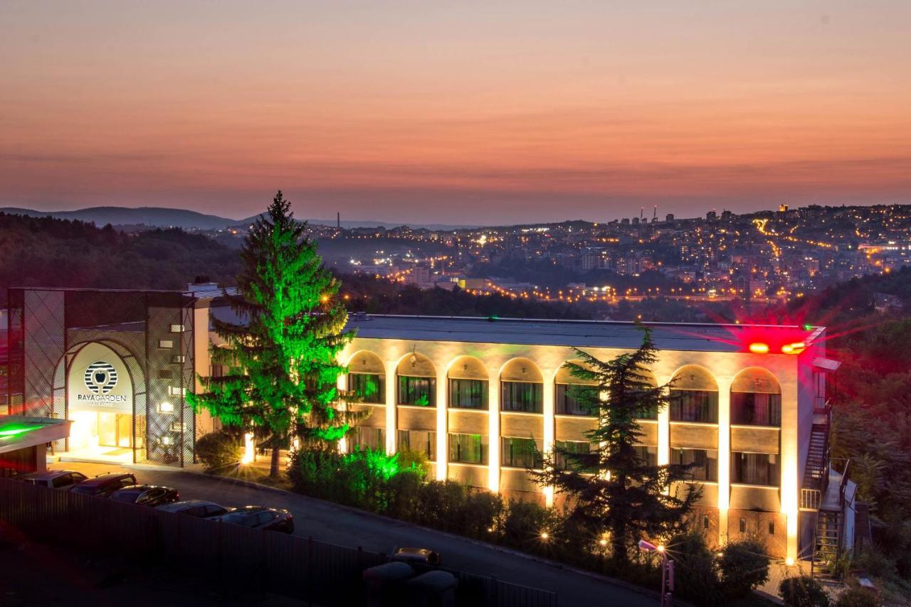 Park Hotel Raya Garden Veliko Tarnovo Kültér fotó